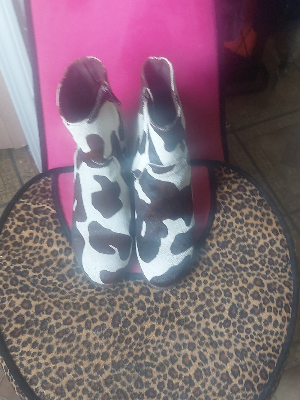 Matisse Women's Cowhide-Pattern Ankle Booties in White and Brown